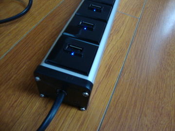 Πολλαπλάσια λουρίδα δύναμης λιμένων 11 USB με την προστασία κύματος για το σπίτι/την εμπορική χρήση